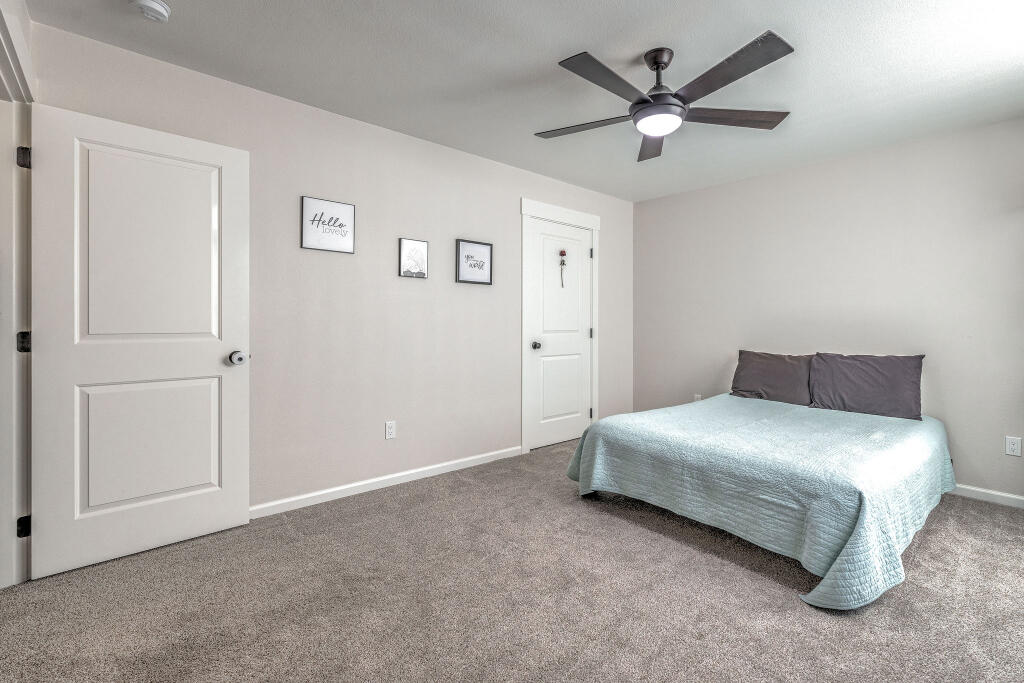 Saddle Ridge - Residential