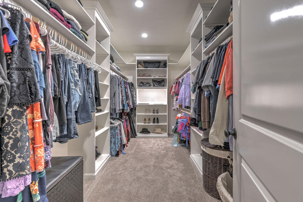 Saddle Ridge - Residential