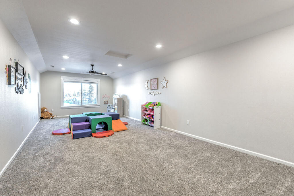 Saddle Ridge - Residential