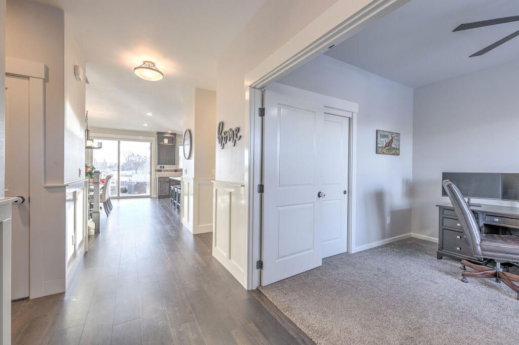 Saddle Ridge - Residential