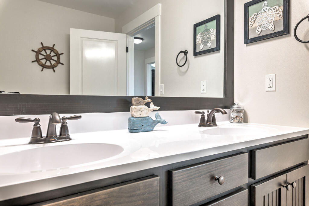 Saddle Ridge - Residential