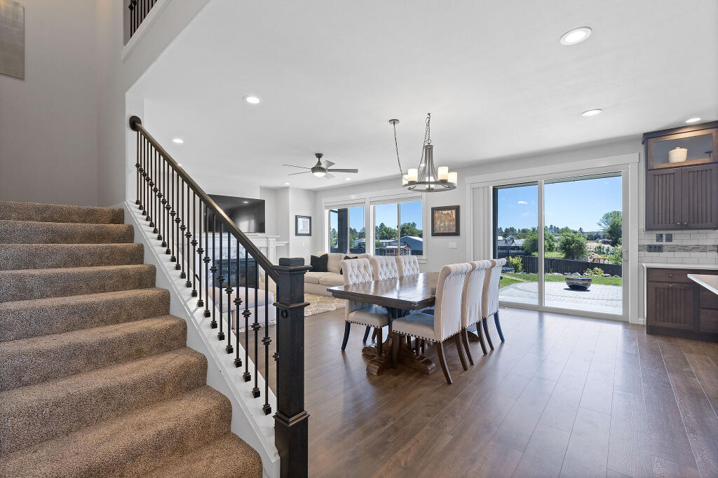 Saddle Ridge - Residential