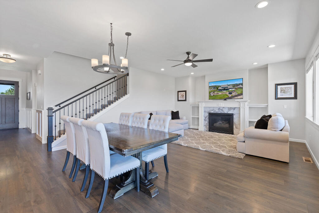 Saddle Ridge - Residential