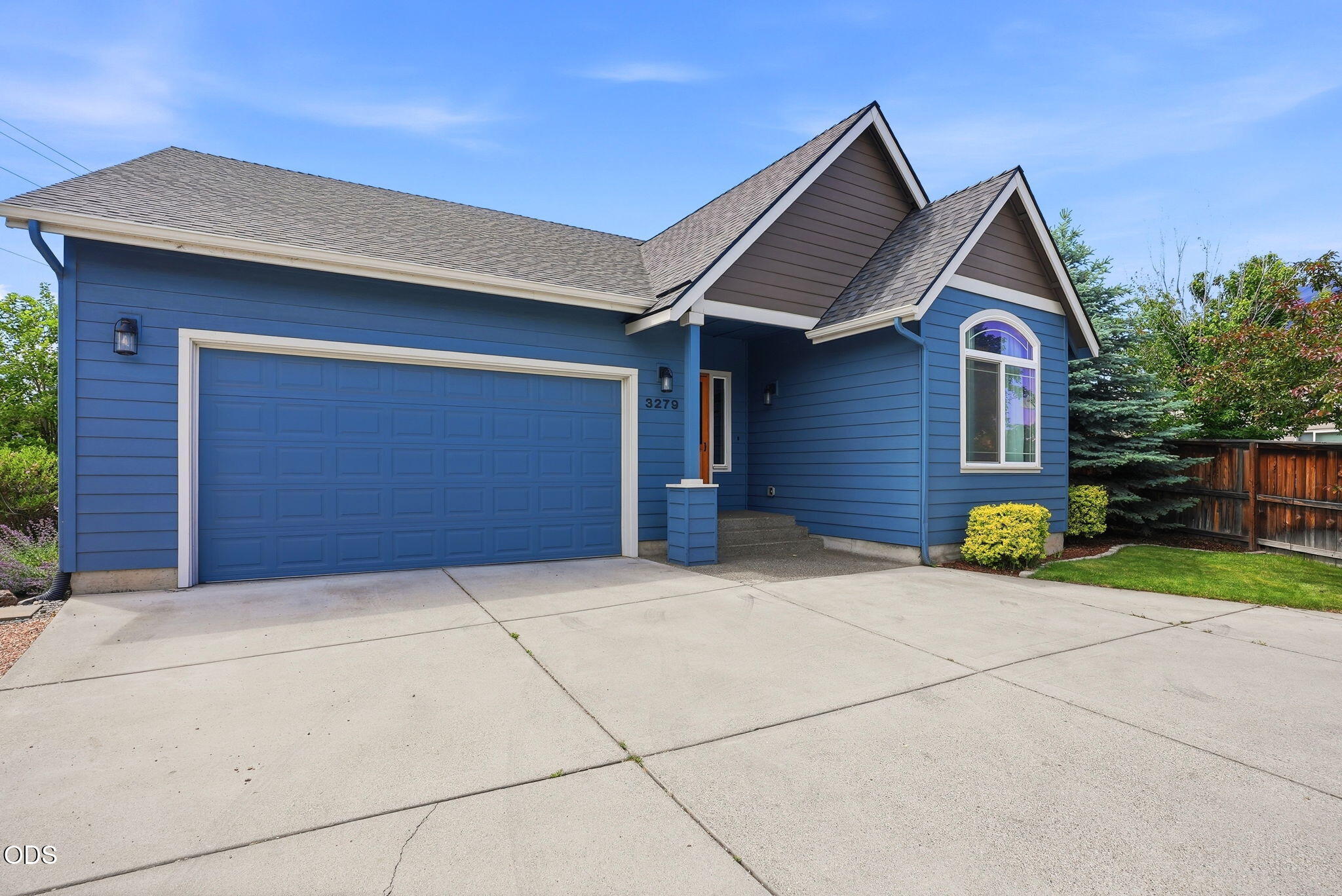 3279 NE Jonahs Court