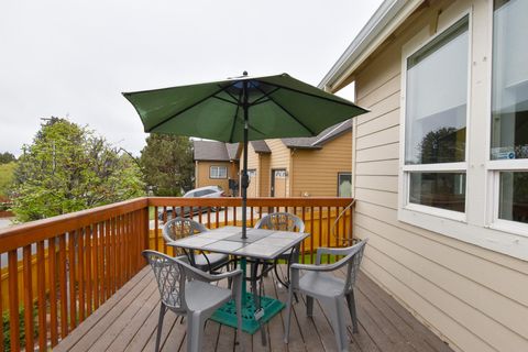 Tiny photo for 2564 SW Valleyview Drive, Redmond, OR 97756 (MLS # 220219793)