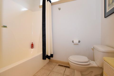 Tiny photo for 2564 SW Valleyview Drive, Redmond, OR 97756 (MLS # 220219793)