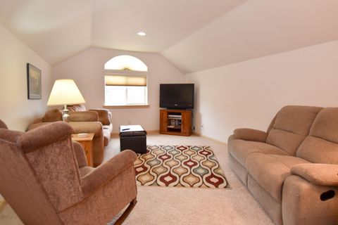 Tiny photo for 2564 SW Valleyview Drive, Redmond, OR 97756 (MLS # 220219793)