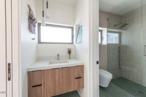 Tiny photo for 61865 Hosmer Lake Drive, Bend, OR 97702 (MLS # 220227237)