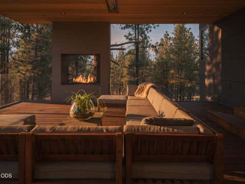 Tiny photo for 61865 Hosmer Lake Drive, Bend, OR 97702 (MLS # 220227237)