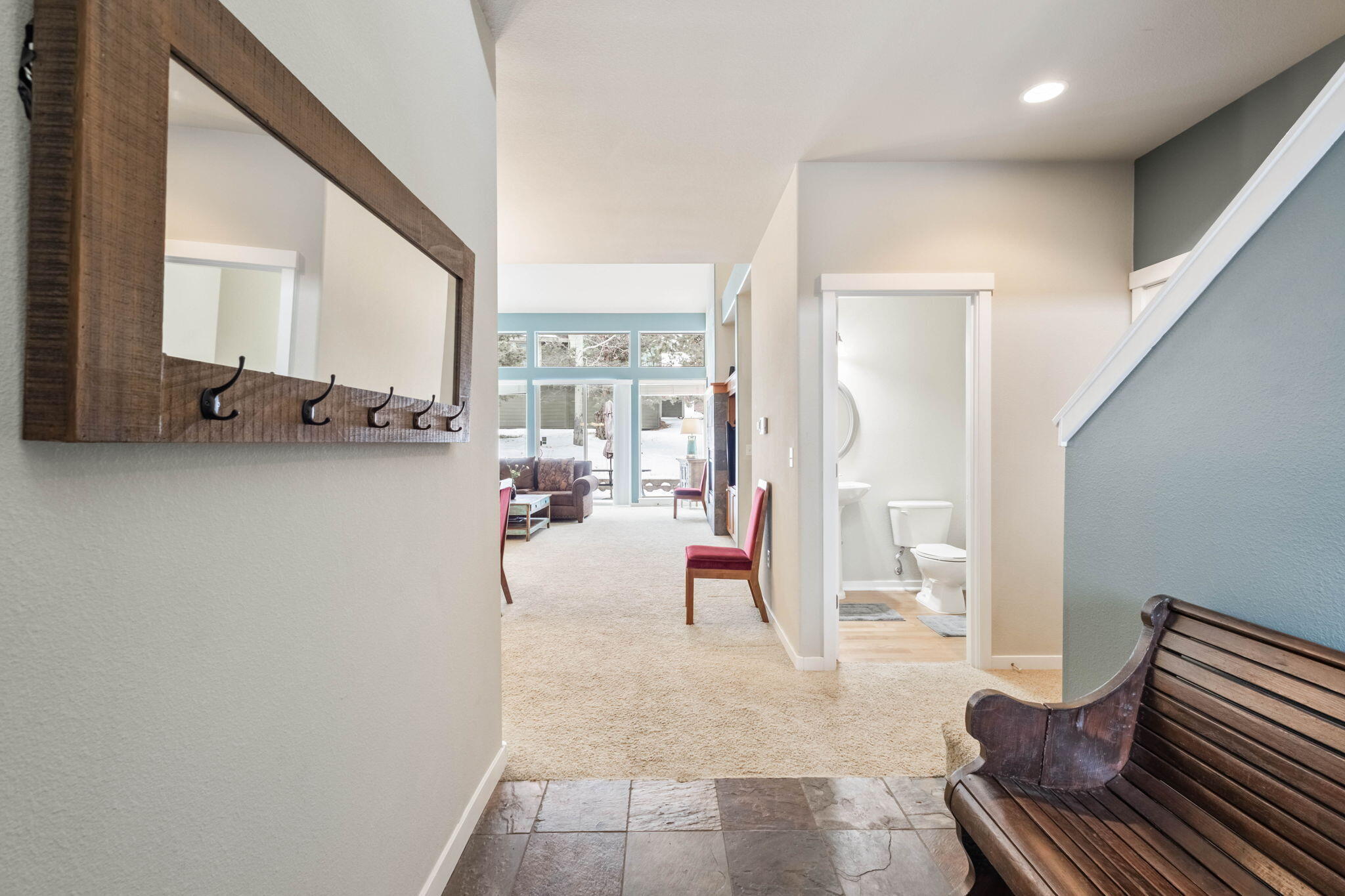 1421 Highland View Loop