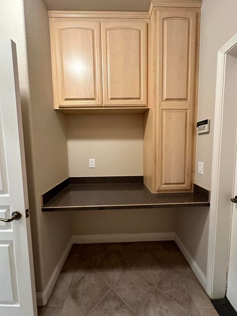 Tiny photo for 10712 Kestrel Road, Klamath Falls, OR 97601 (MLS # 220211424)