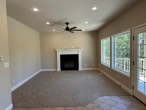Tiny photo for 10712 Kestrel Road, Klamath Falls, OR 97601 (MLS # 220211424)