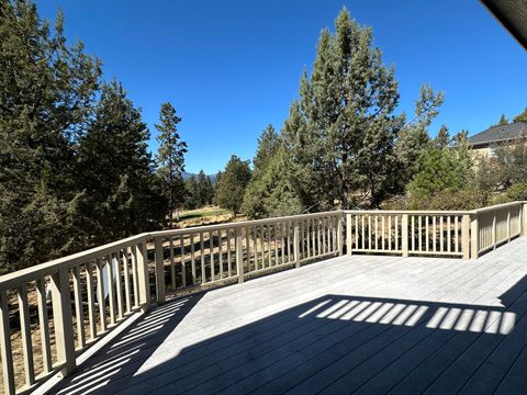 Tiny photo for 10712 Kestrel Road, Klamath Falls, OR 97601 (MLS # 220211424)