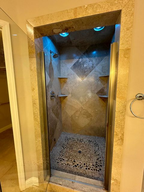 Tiny photo for 10712 Kestrel Road, Klamath Falls, OR 97601 (MLS # 220211424)