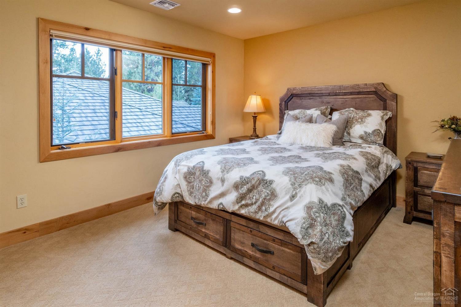 Broken Top - Residential