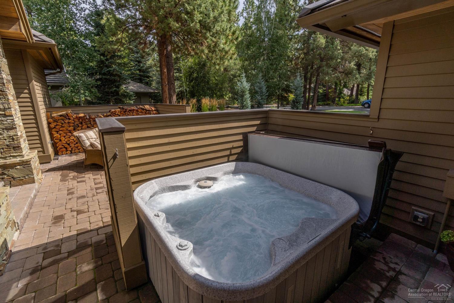 Broken Top - Residential