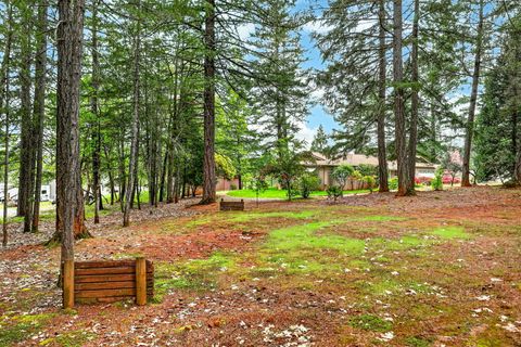 Tiny photo for 185 October Lane, Merlin, OR 97532 (MLS # 220219929)