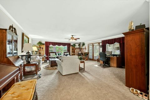 Tiny photo for 185 October Lane, Merlin, OR 97532 (MLS # 220219929)