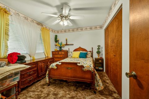 Tiny photo for 185 October Lane, Merlin, OR 97532 (MLS # 220219929)