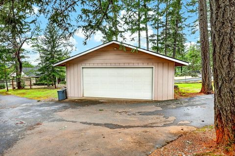 Tiny photo for 185 October Lane, Merlin, OR 97532 (MLS # 220219929)