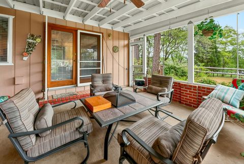 Tiny photo for 185 October Lane, Merlin, OR 97532 (MLS # 220219929)
