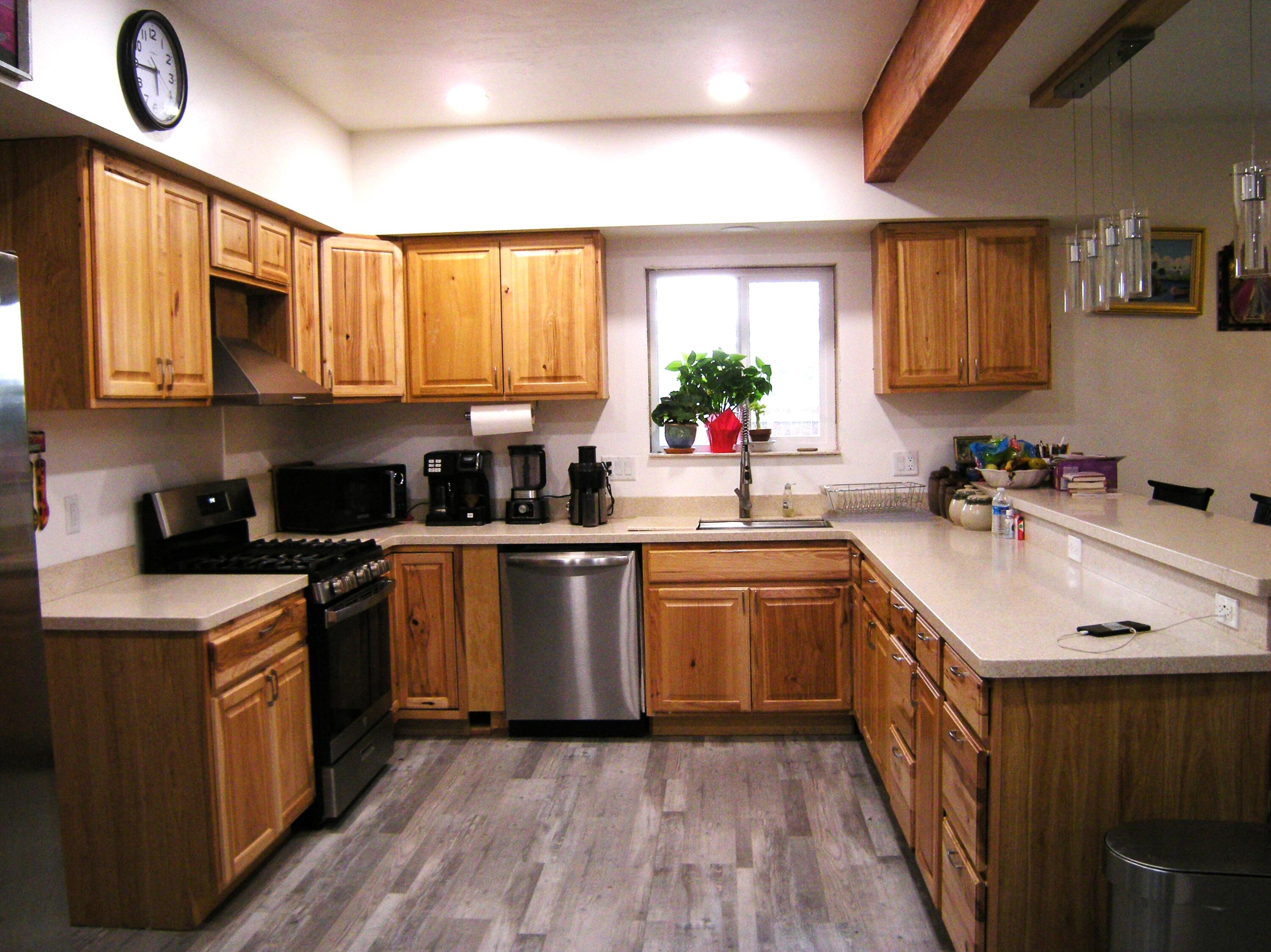 597 NW 8th Street