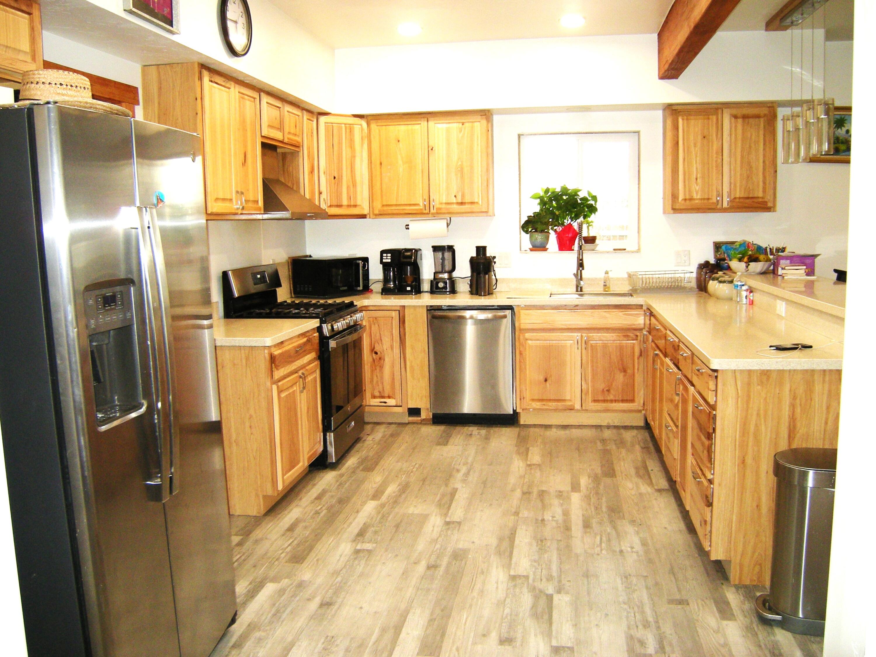 597 NW 8th Street