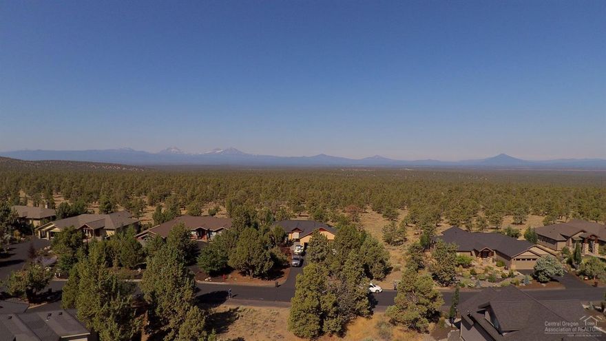 Bring Your Builder! Great opportunity to build your dream home in a prinstine neighborhood surrounded by beautiful homes and a lifestyle folks dream of living in! Enjoy all the amazing amenities Eagle Crest has to offer including 3 Golf Courses, pools, tennis courts and a trail system!