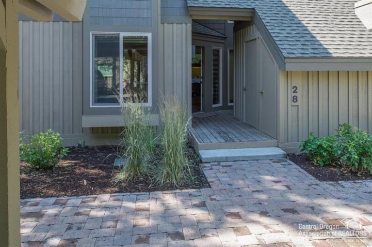 Quelah Condos - Residential