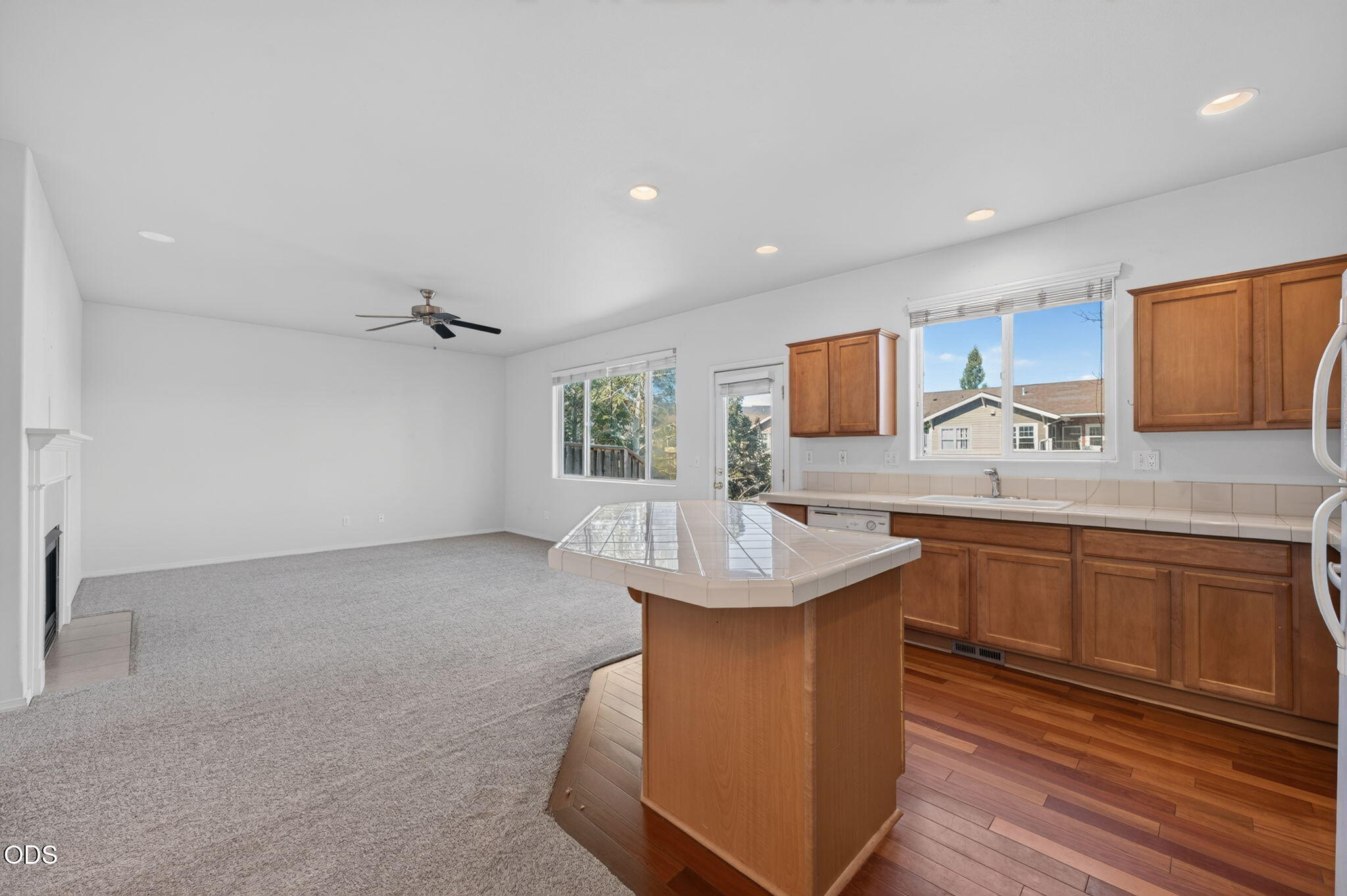 2836 NE Sedalia Loop