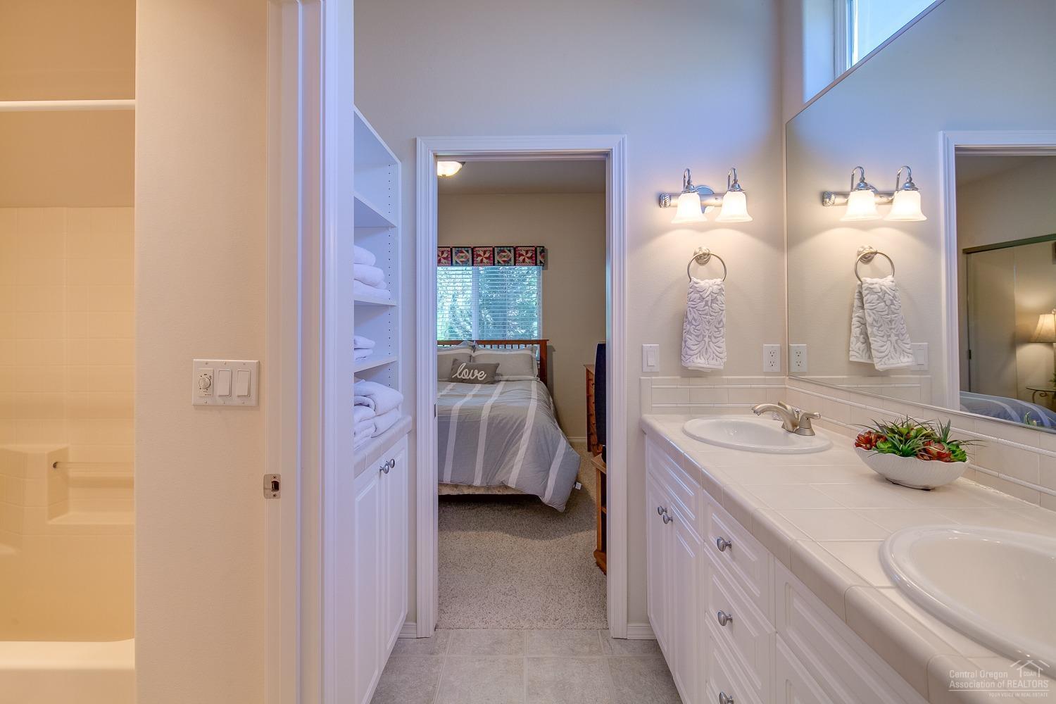 Eagle Crest - Residential