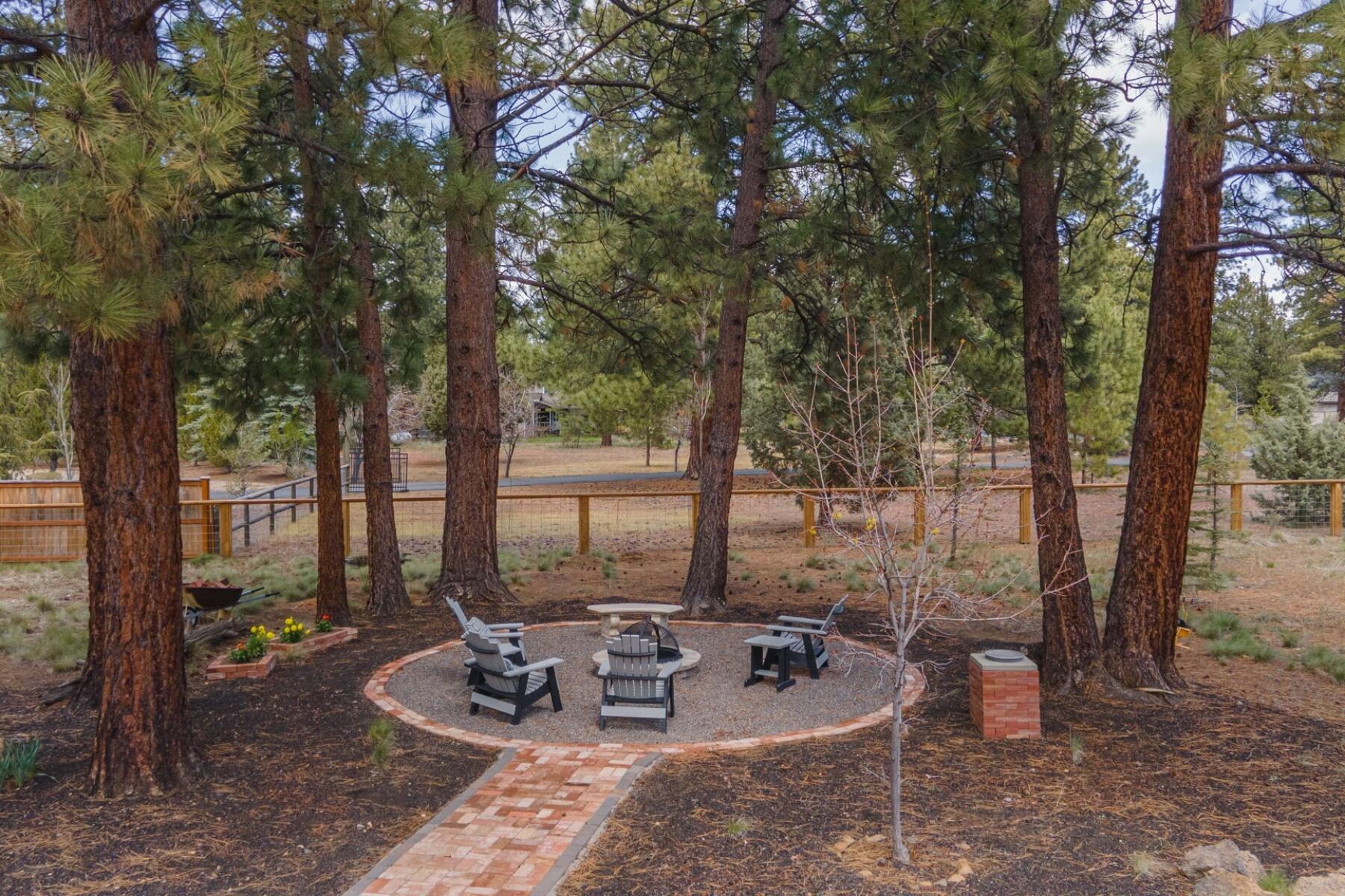 Woodside Ranch - Residential