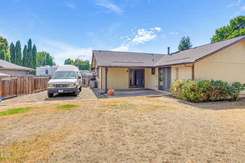 Tiny photo for 2323 Kona CIR, Medford, OR 97504 (MLS # 220227453)