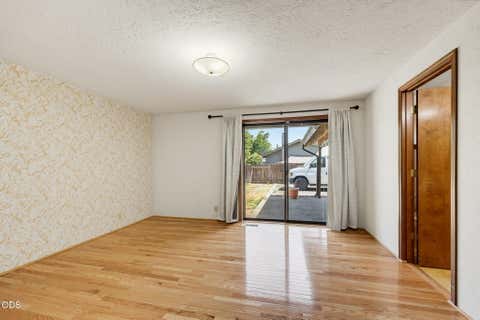 Tiny photo for 2323 Kona CIR, Medford, OR 97504 (MLS # 220227453)