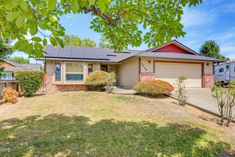 Tiny photo for 2323 Kona CIR, Medford, OR 97504 (MLS # 220227453)