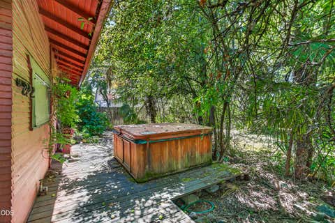 Tiny photo for 522 S Oakdale Avenue, Medford, OR 97501 (MLS # 220226311)