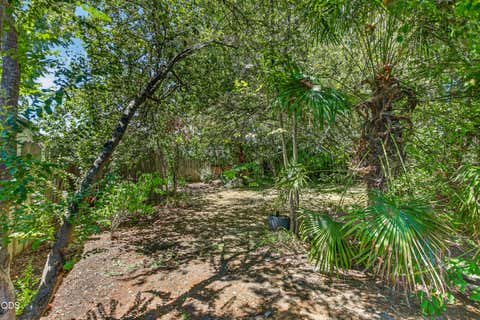 Tiny photo for 522 S Oakdale Avenue, Medford, OR 97501 (MLS # 220226311)