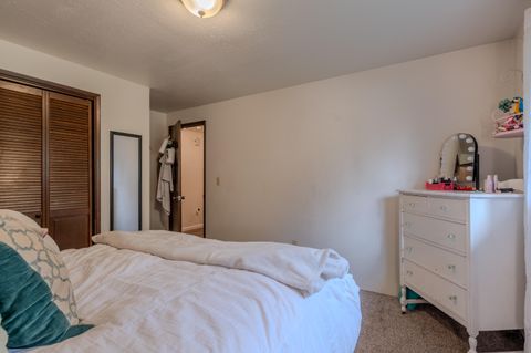 Tiny photo for 1312 Ramada Avenue, Medford, OR 97504 (MLS # 220213318)