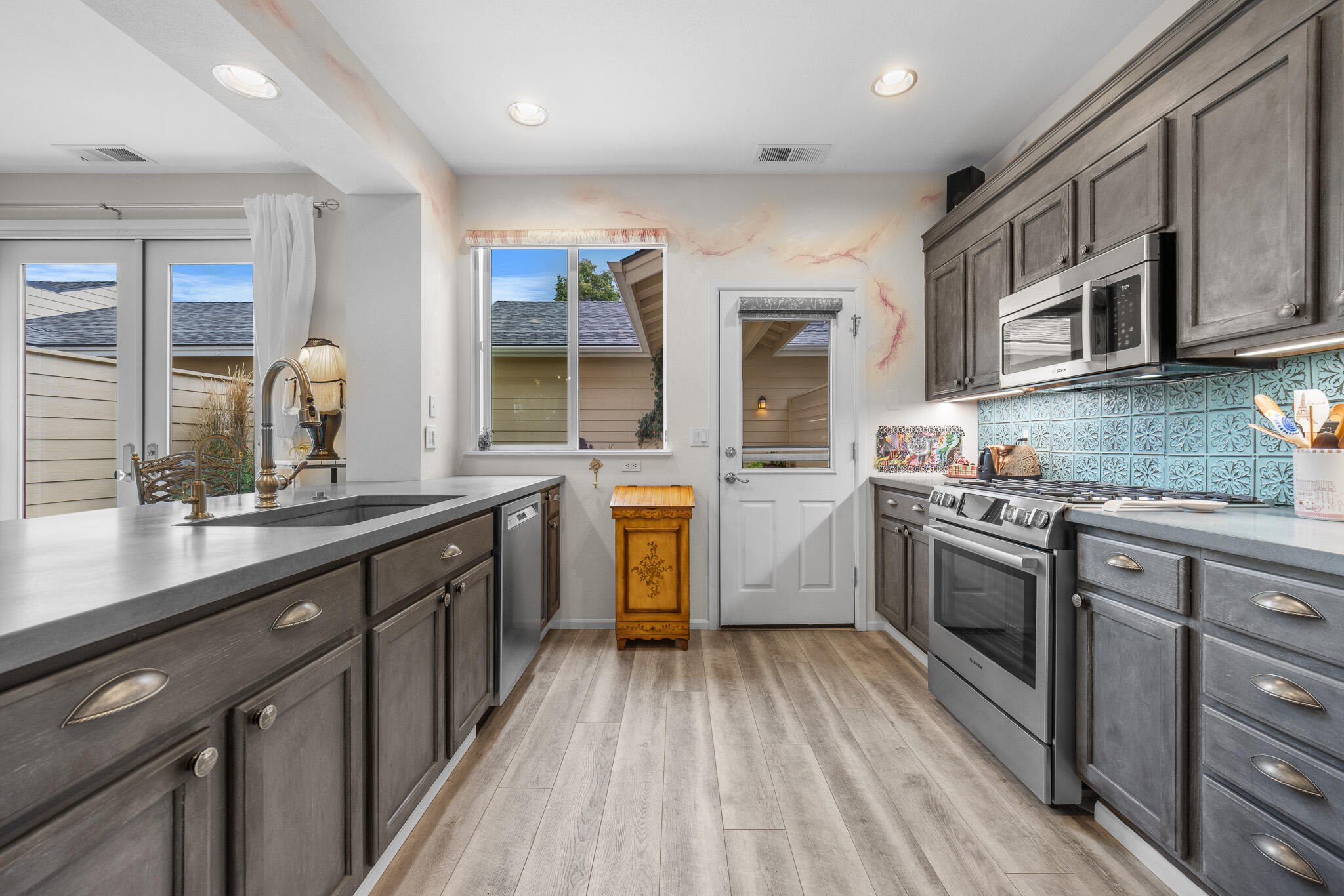 The Bluffs River Ben - Residential