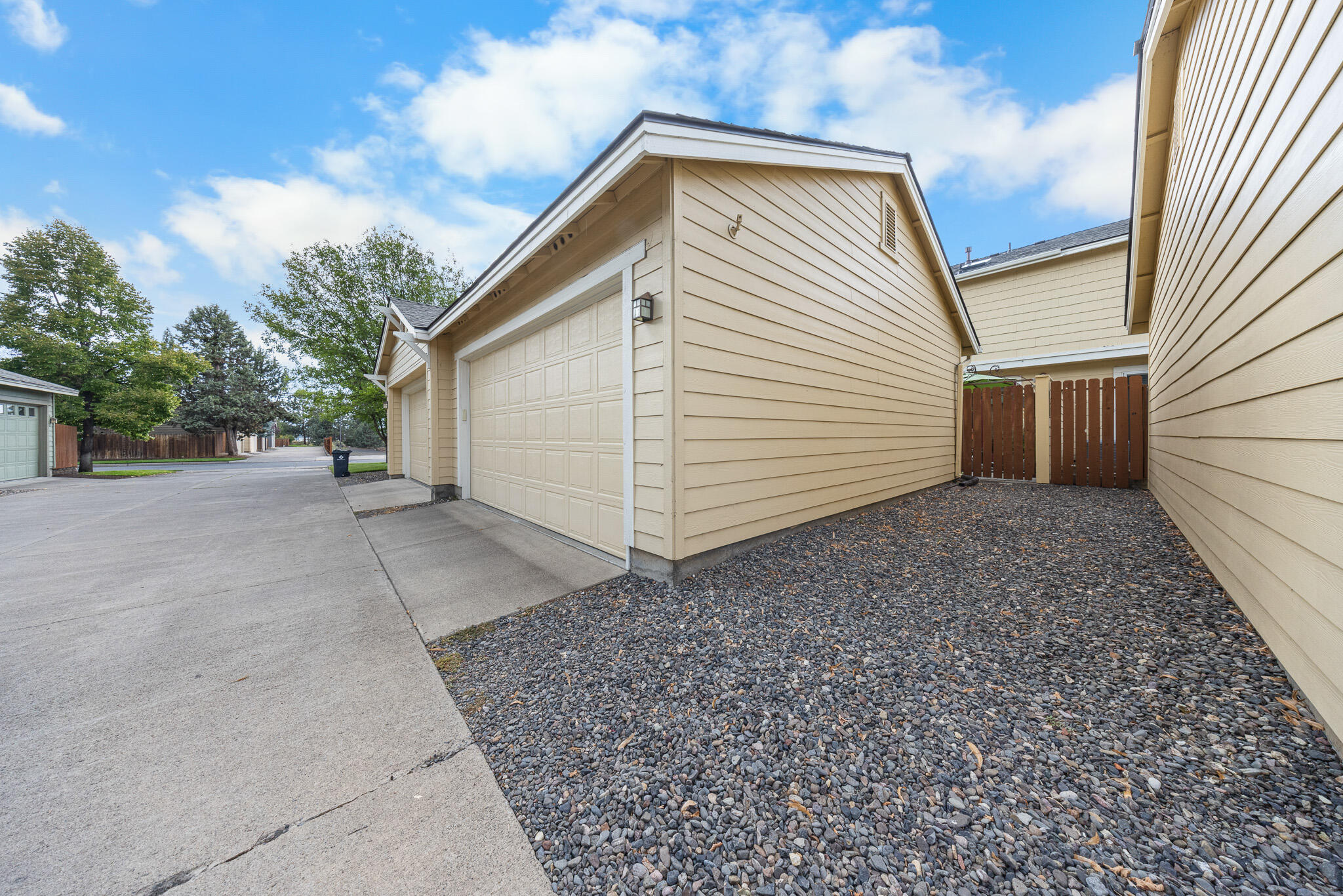 The Bluffs River Ben - Residential