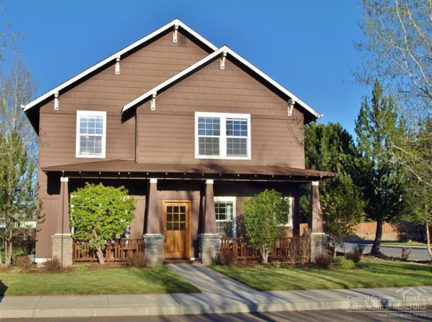 You must see this 2 story home on a premium larger corner lot in the neighborhood of Oakview. This craftsman style home has 3 bedrooms, 2.5 bathrooms, a nice covered deck that was recently refinished, and really nice bonus/media room upstairs with 2 skylights. A great place for the family to gather. The downstairs has all hardwood flooring, & kitchen has black granite tile. Besides the large corner lot, this home has an extra long driveway. All bedrooms are upstairs. This one won't last long.