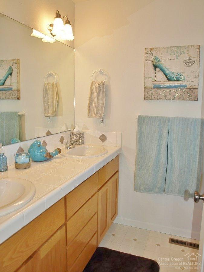 Oakview - Residential