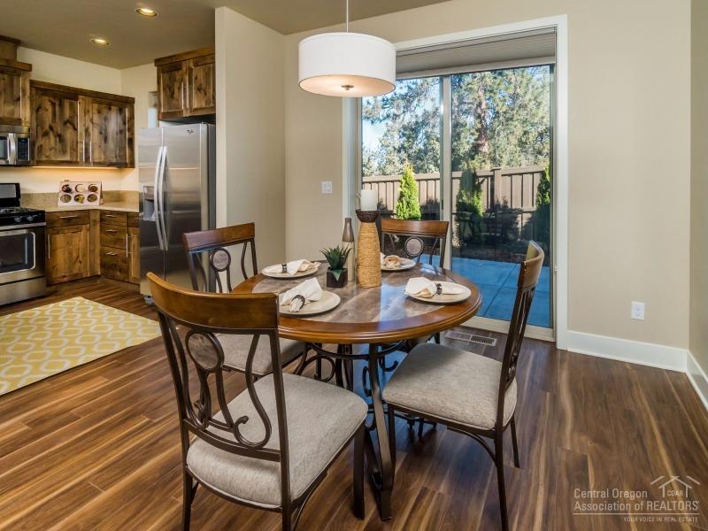 8th Street Cottages - Residential