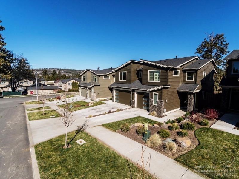 8th Street Cottages - Residential