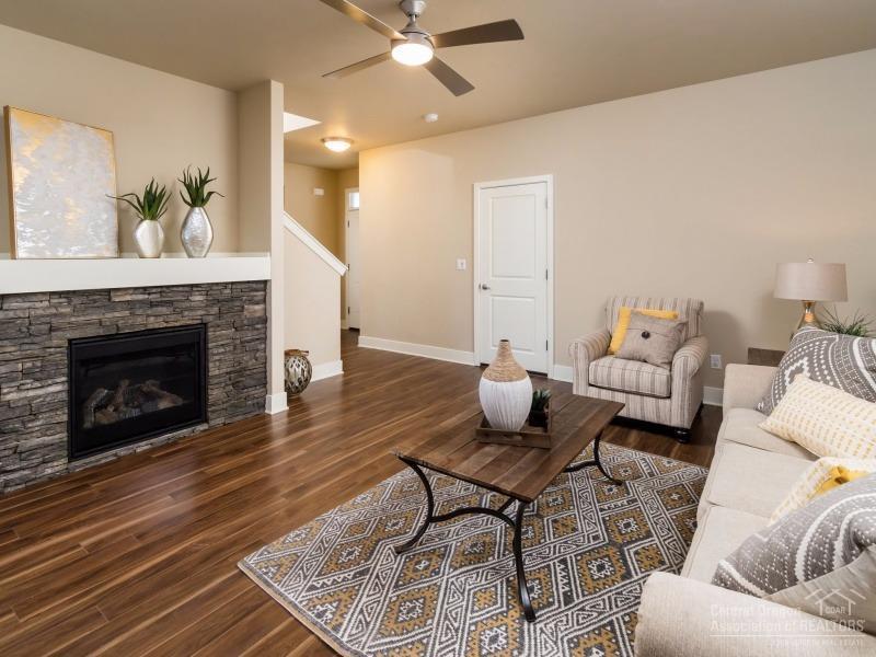 8th Street Cottages - Residential