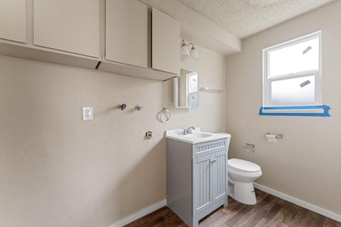 Tiny photo for 1215 W Main Street #C, Medford, OR 97501 (MLS # 220211656)