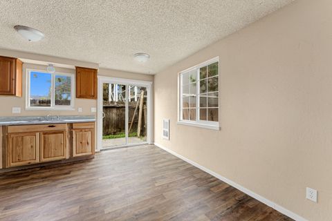 Tiny photo for 1215 W Main Street #C, Medford, OR 97501 (MLS # 220211656)