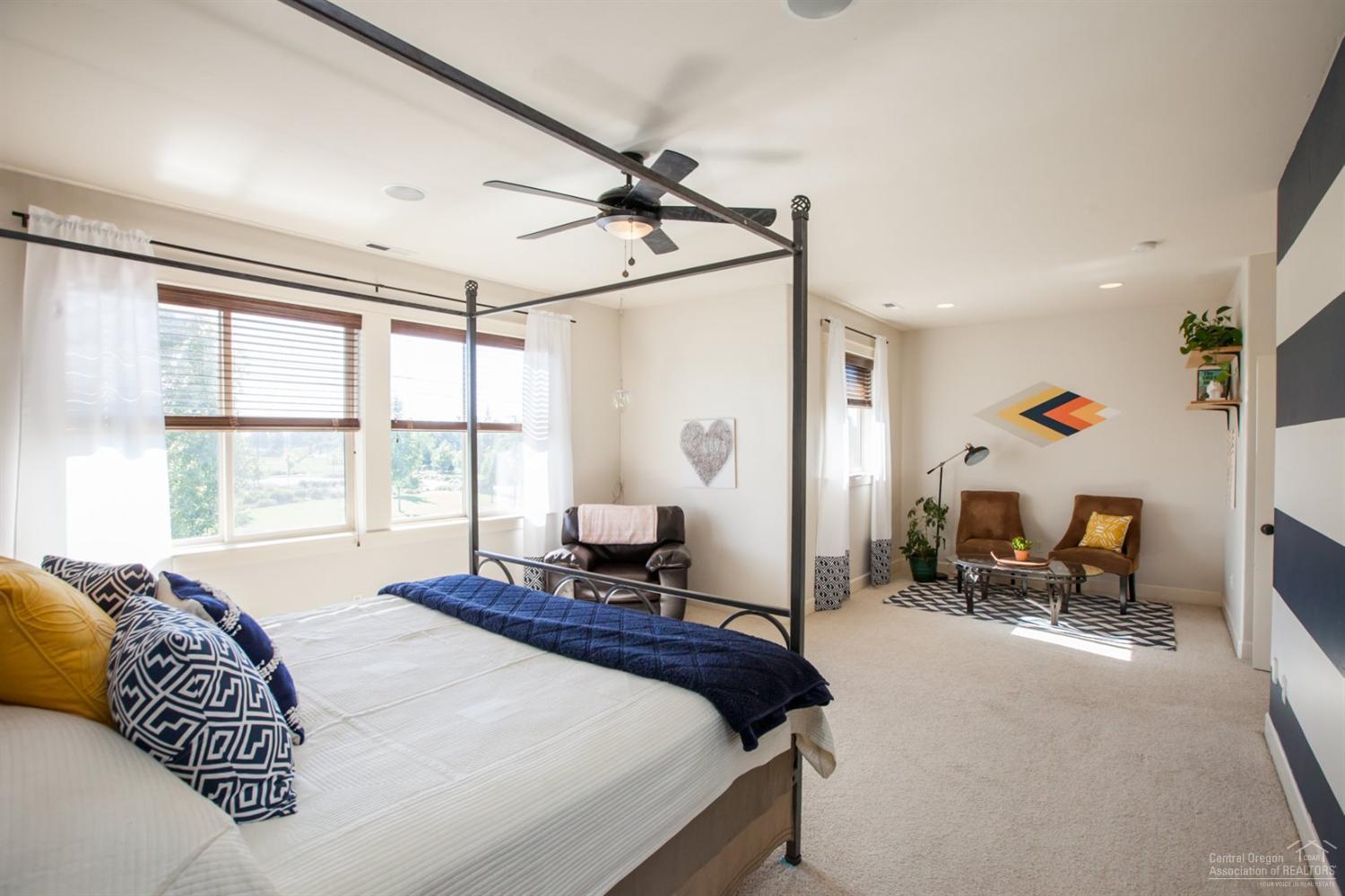 Lava Ridges - Residential