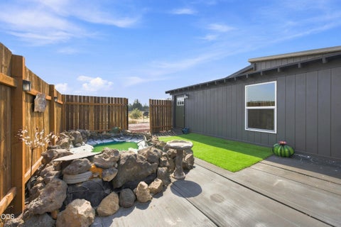 Tiny photo for 7317 SW Sparrow Drive, Terrebonne, OR 97760 (MLS # 220227382)