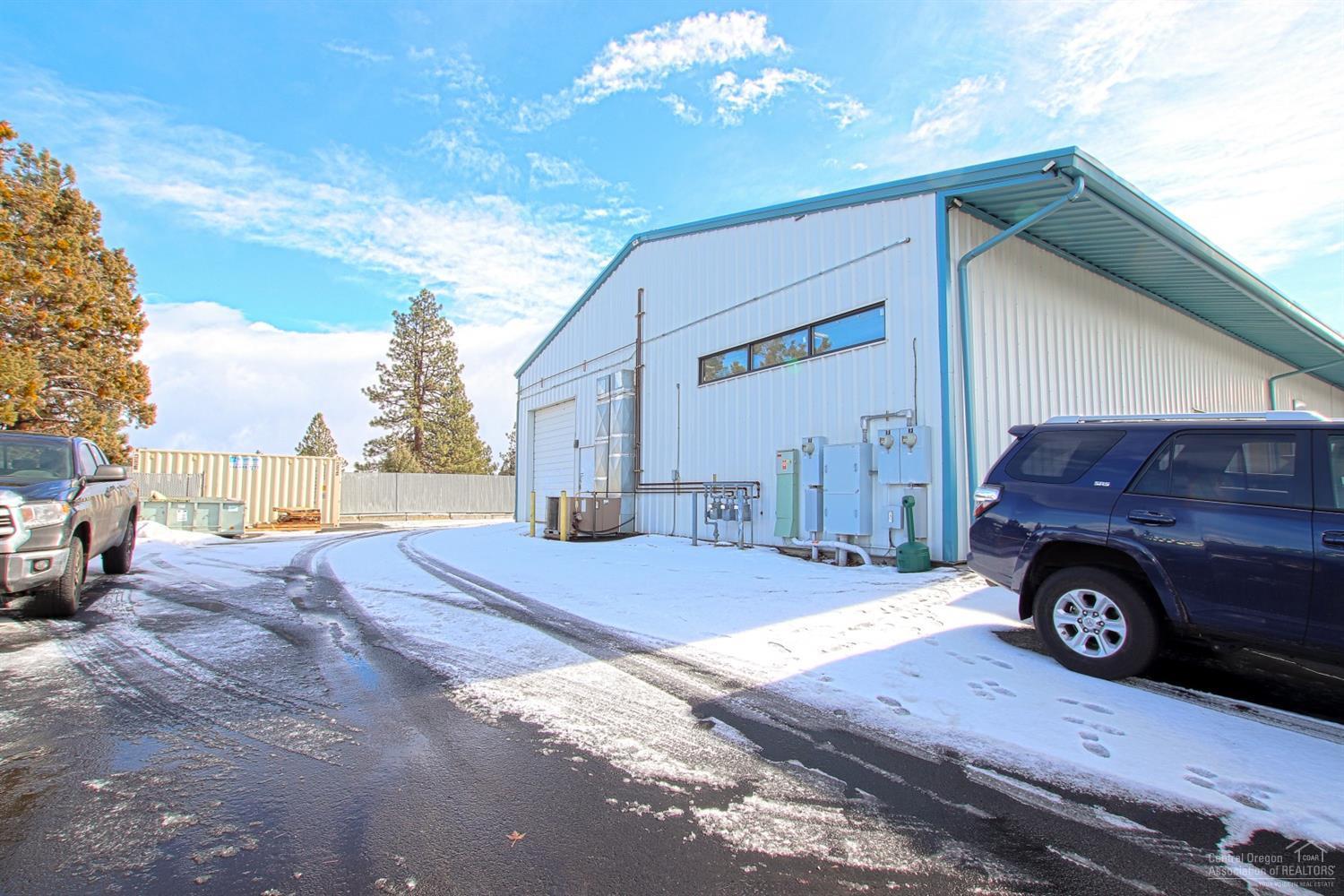 Eastside Bus+Ind Pk - Commercial Lease